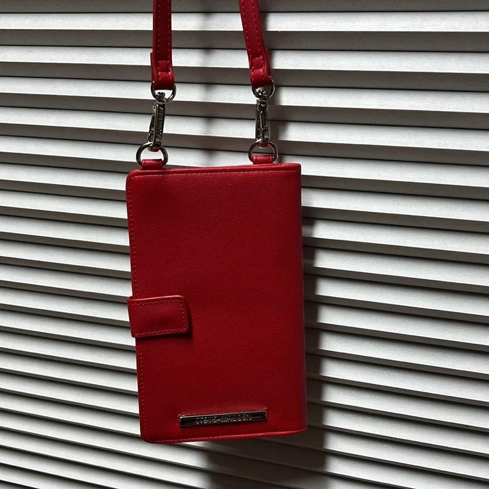 Steve Madden phone case/wallet crossbody